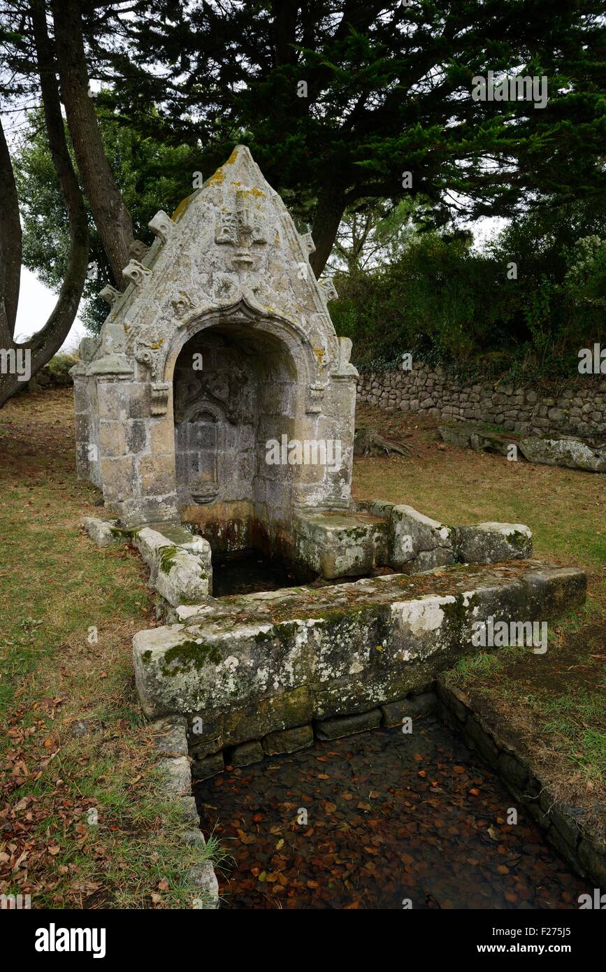 Bien sainte Fontaine de Saint Colomban en dehors de village de Saint-Columban près de Carnac, Bretagne, France. Christian Celtique médiévale Banque D'Images