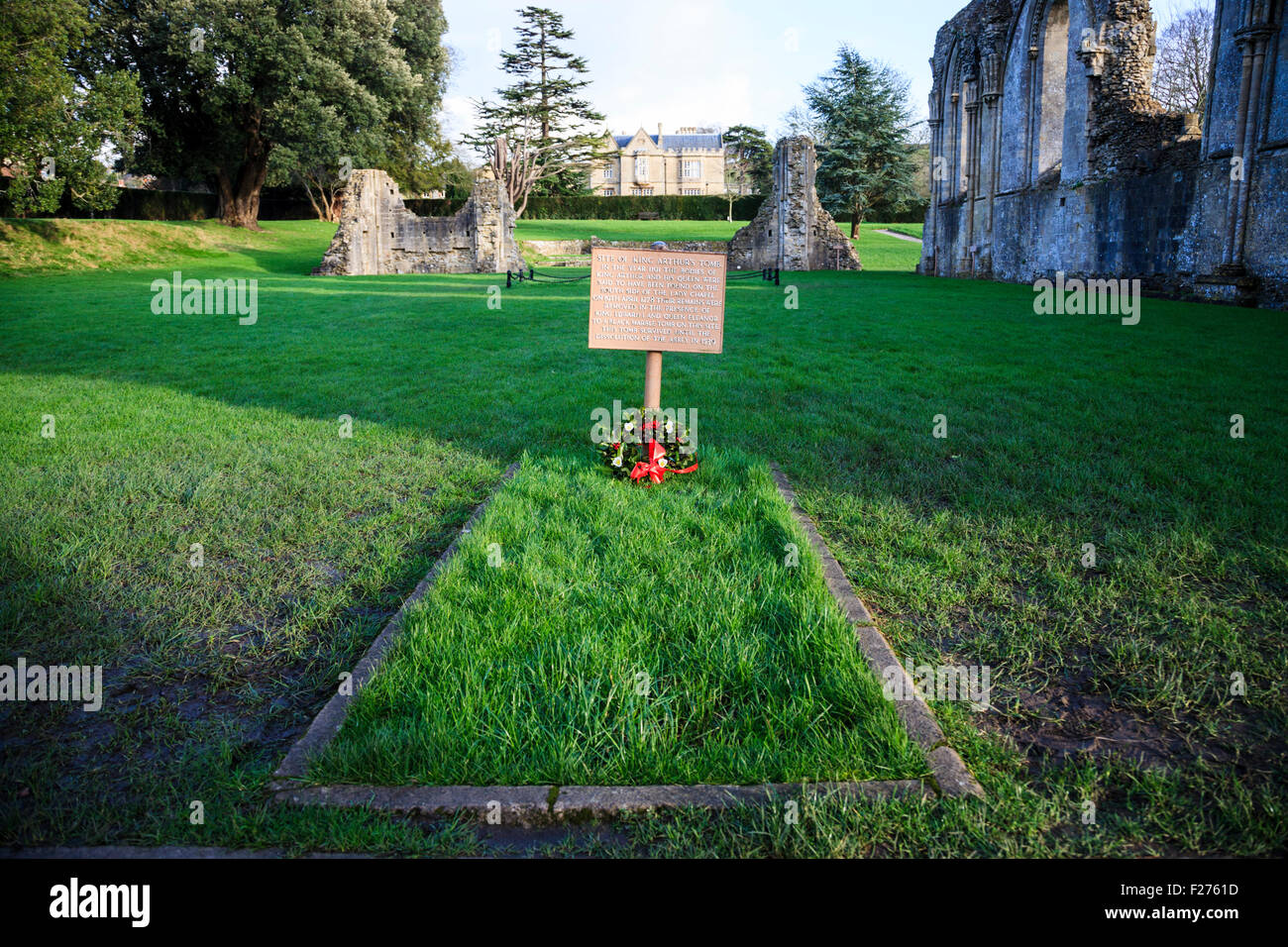 La tombe du roi Arthur à Glastonbury Abbey, Angleterre Banque D'Images