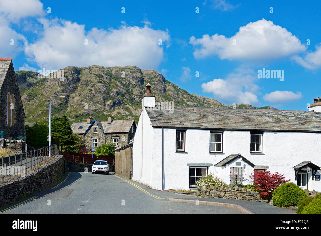 Village de Coniston, Parc National de Lake District, Cumbria, Angleterre, Royaume-Uni Banque D'Images