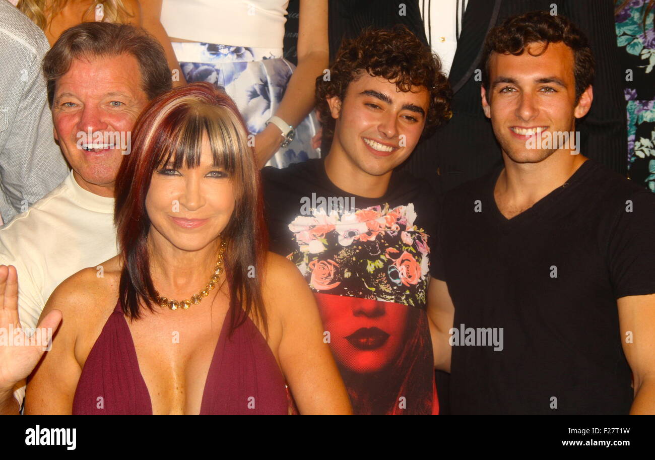 Hollywood, Californie, USA. Sep 11, 2015. J15778CHW.''Les Arts Martiaux Kid'' avec Jansen Panettiere premières au Festival du Film 2015 Burbank .cinéma AMC, Burbank, CA.09/12/2015.Cynthia Rothrock, JANSEN PANETTIERE ET MATTHIEU ZIFF .©Clinton H. Wallace/Photomundo/ International Inc © Photos Clinton Wallace/Globe Photos/ZUMA/Alamy Fil Live News Banque D'Images