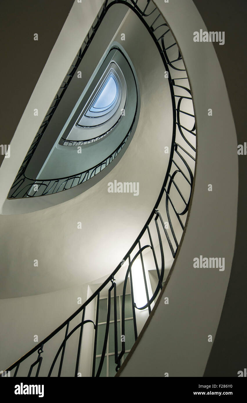 Escaliers en colimaçon, looking up, Munich, Bavière, Allemagne Banque D'Images