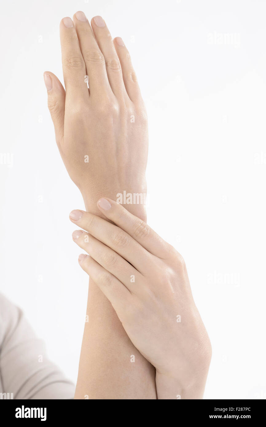 Close-up de belles mains d'une femme, Bavière, Allemagne Banque D'Images