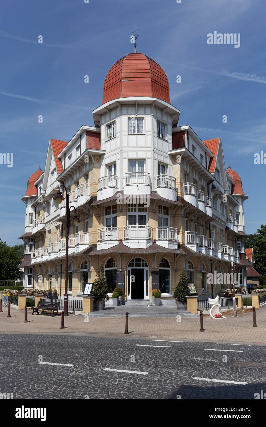 Belle Vue Hotel, bâtiment historique de la Belle Époque, la station balnéaire de De Haan, côte belge, Flandre occidentale, Belgique Banque D'Images