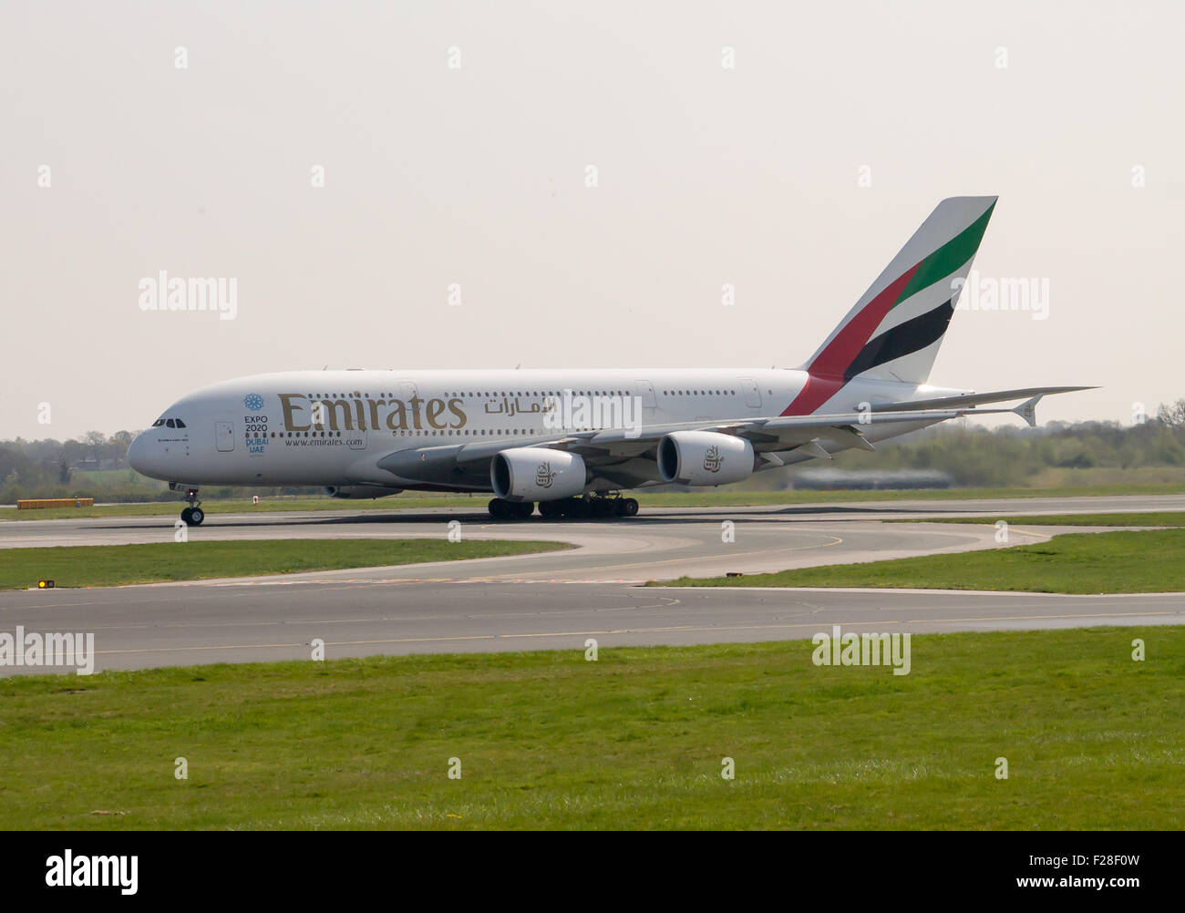Unis Airbus A380 décollant de l'aéroport de Manchester. Banque D'Images