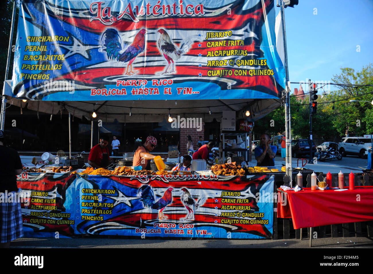 Stand alimentaire au Fiesta Boricua dans le 'quartier' Humboldt Park