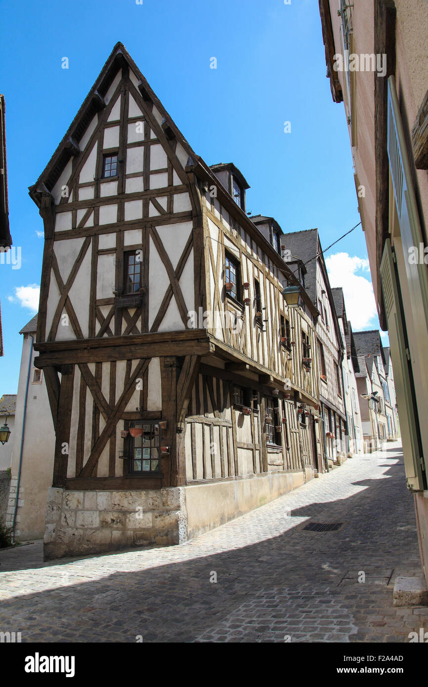 Cité médiévale maison à colombages dans le centre historique de Chartres, en France. Banque D'Images