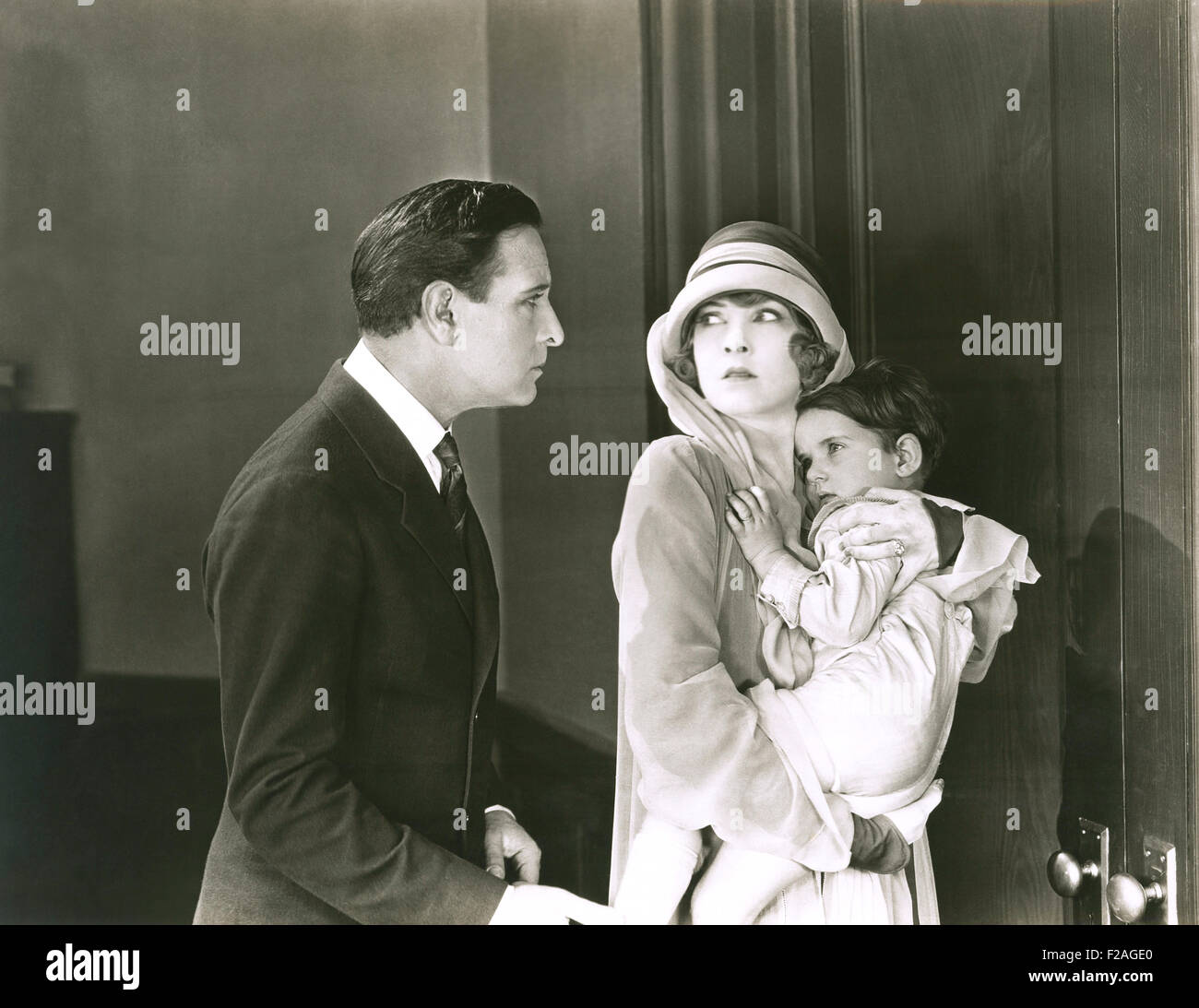 La protection de l'enfance (OLVI008 OU  F158) Banque D'Images