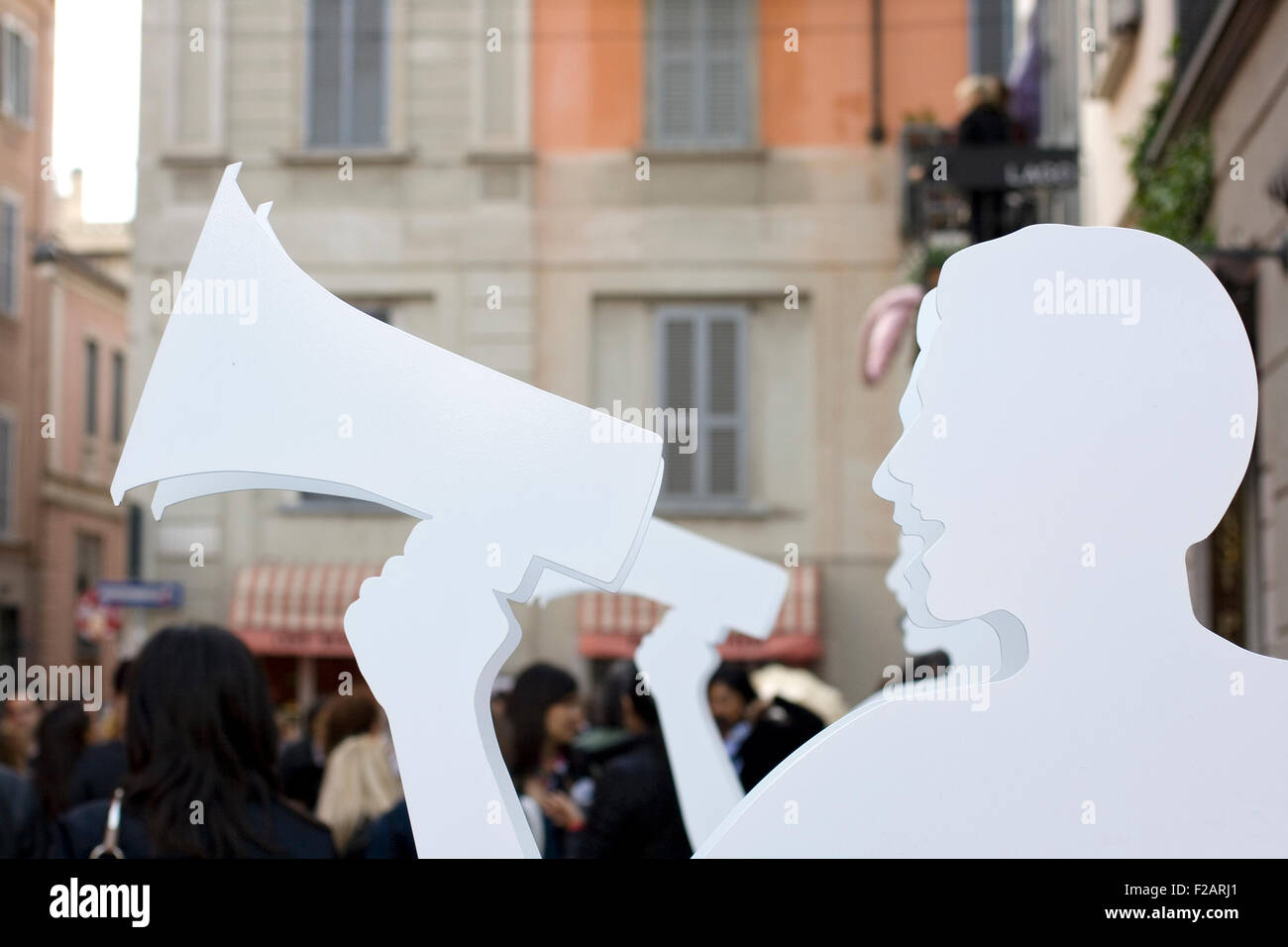 Silhouette qui porte à parler Banque D'Images