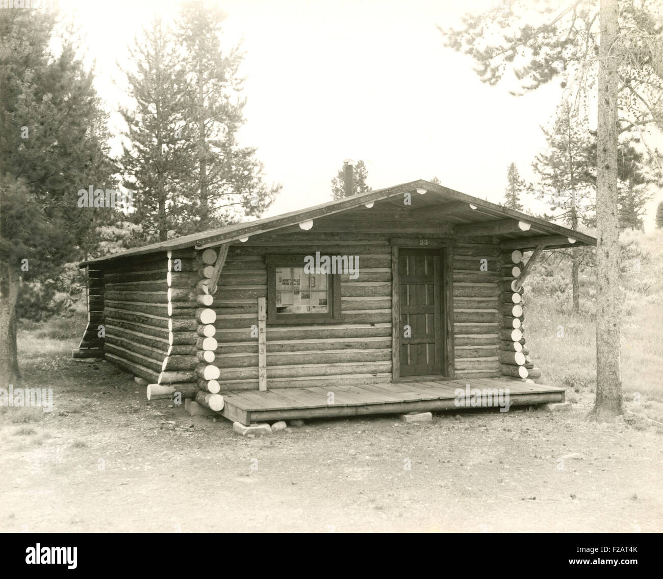 Une maison dans le pays (OLVI007 OU  F545) Banque D'Images