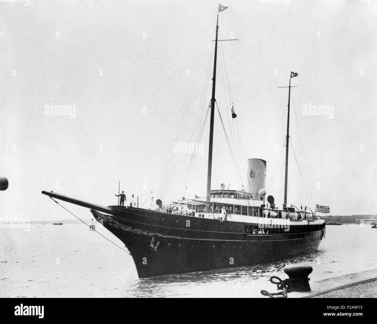 J.P. Morgan Jr.'s yacht 'Banzai', comme il est arrivé à Southampton, Angleterre, le 27 juillet 1934. Après avoir traversé l'Atlantique en huit jours, Morgan en vacances à ce son english accueil à Walthall, Hertfordshire. CSU (2015   1506 11) Banque D'Images
