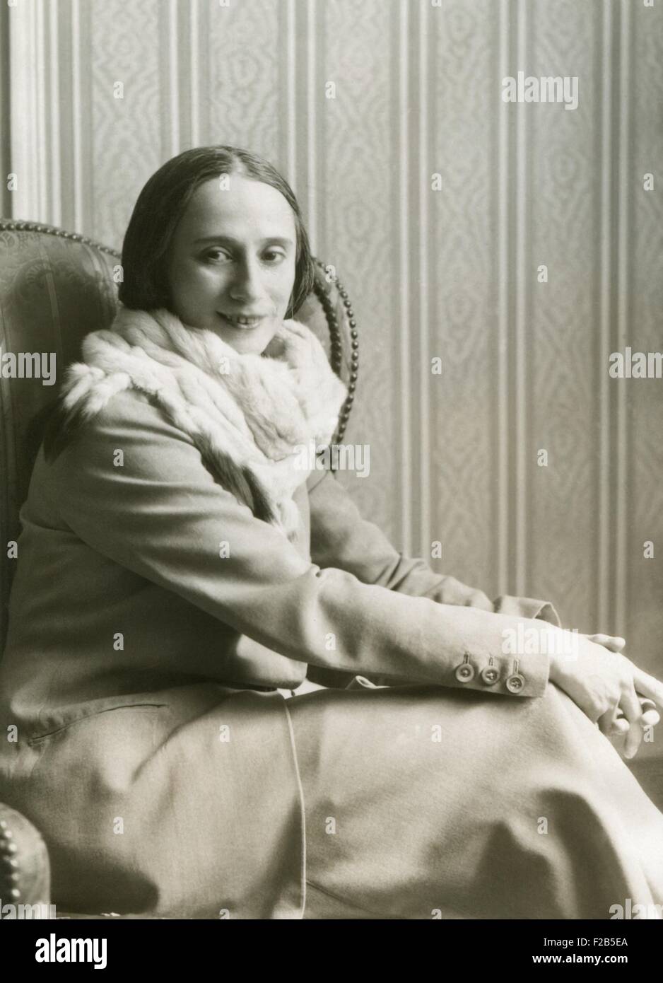 Anna Pavlova, danseuse étoile du théâtre impérial de Saint-Pétersbourg. Ca. 1920. - BSLOC  2014 (17 195) Banque D'Images