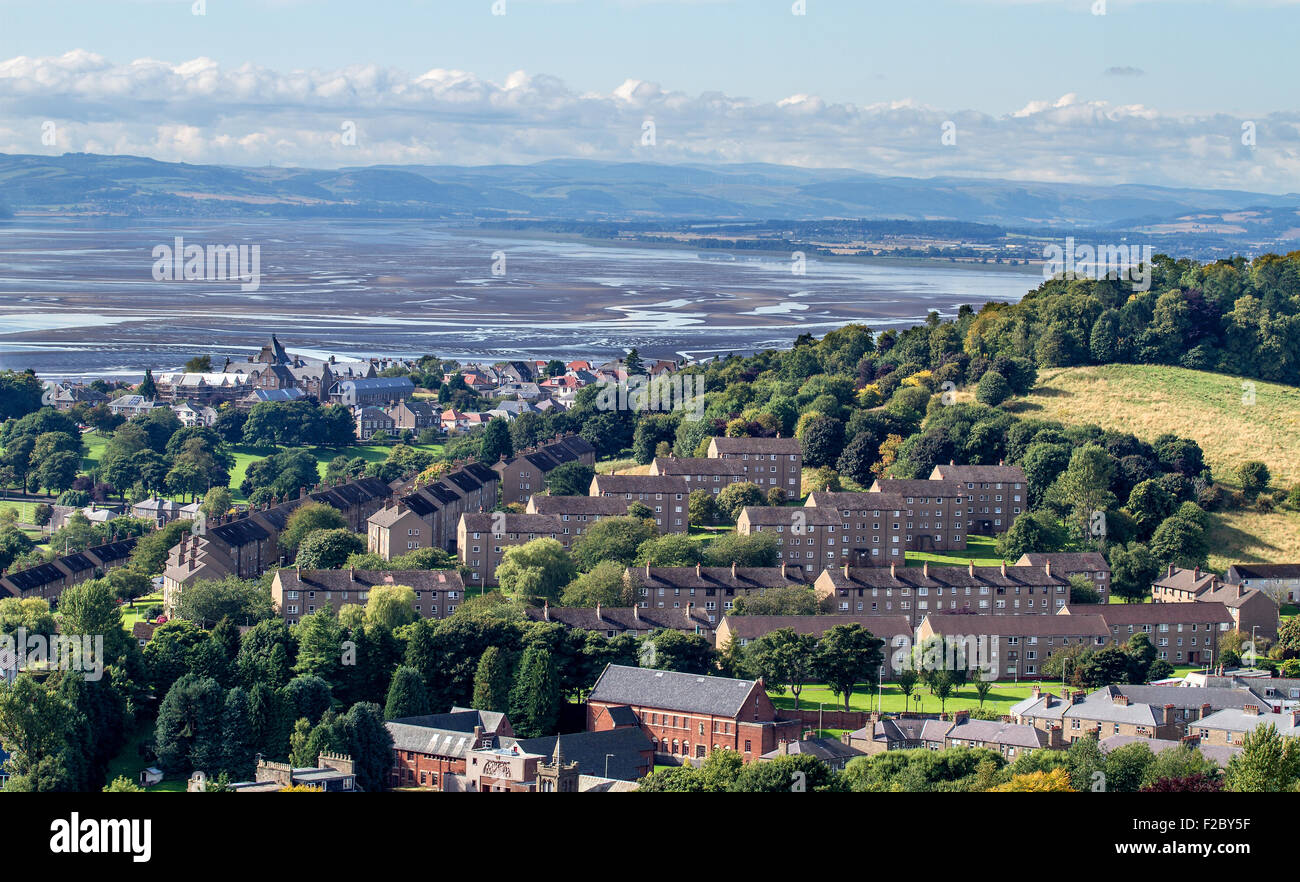 Vue paysage de bancs de sable dans la rivière Tay à marée basse dans la région de Dundee, Royaume-Uni Banque D'Images