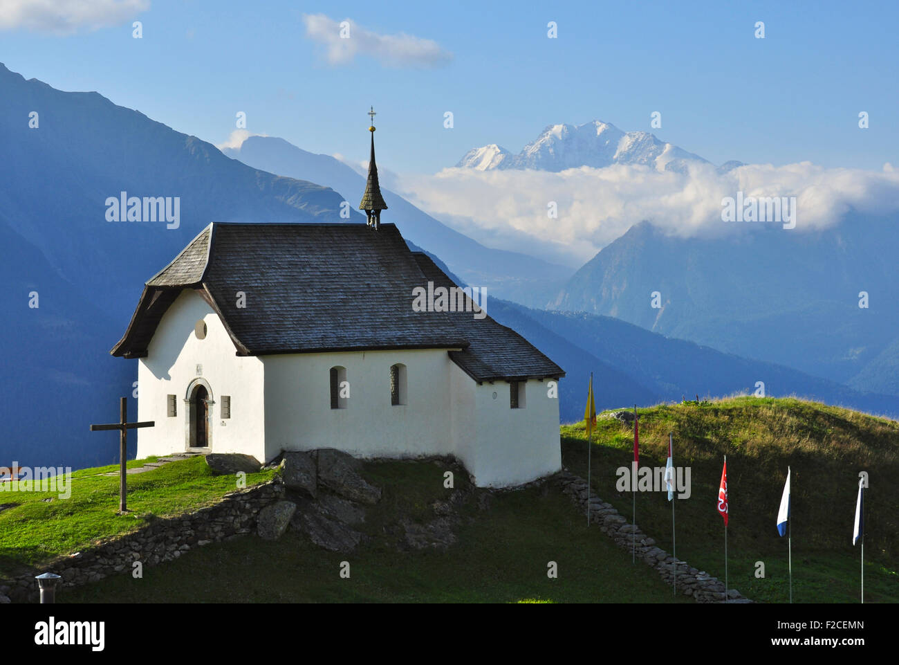 Petite église dans les montagnes, Bettmeralp, Valais, Suisse Banque D'Images