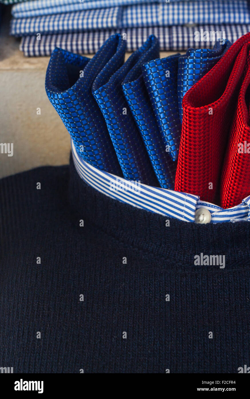 Close up of men's vêtements, pull cravate Banque D'Images