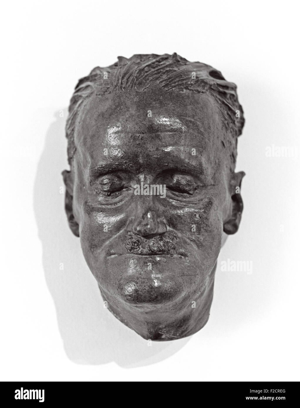 L'un des deux masques de la mort de James Joyce, effectué en janvier 1941 par Paul sculpture suisse à Zurich Speck maintenant dans la tour Martello et James Joyce Museum, Sandycove, Dublin, Irlande, Banque D'Images