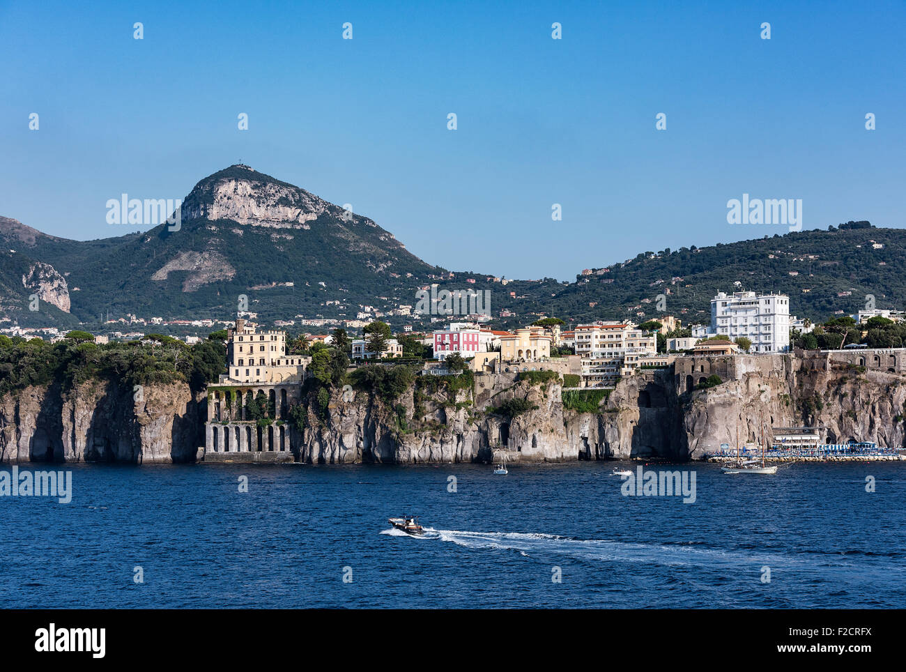 Falaises et le bord de l'architecture, Sorrento, Italie Banque D'Images