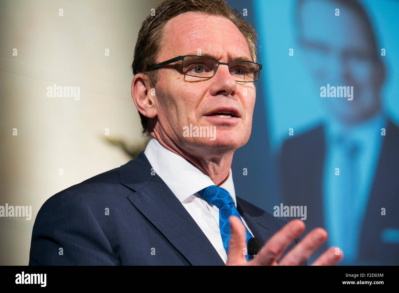 Washington DC, USA. 16 Septembre, 2015. Andrew Mackenzie, Directeur général de BHP Billiton parle lors d'un événement à la Chambre de Commerce des États-Unis au centre-ville de Washington, D.C., le 16 septembre 2015. Credit : Kristoffer Tripplaar/Alamy Live News Banque D'Images