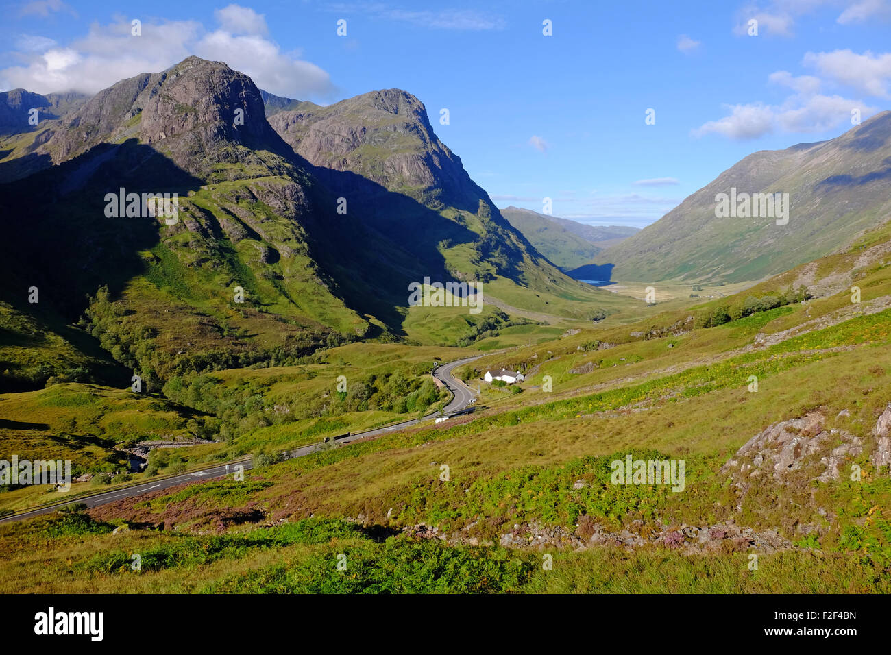 Les montagnes connus comme Les Trois Soeurs de Glencoe dans l'ouest des Highlands d'Écosse. Banque D'Images