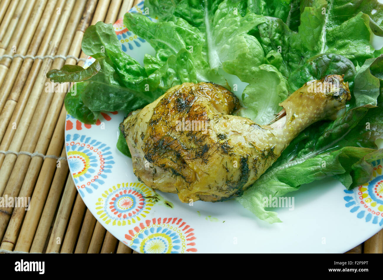 L'ail indien du poulet servi avec salade Banque D'Images