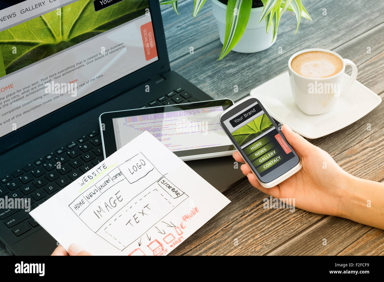 Designer's 24 avec concept responsive web design. Banque D'Images