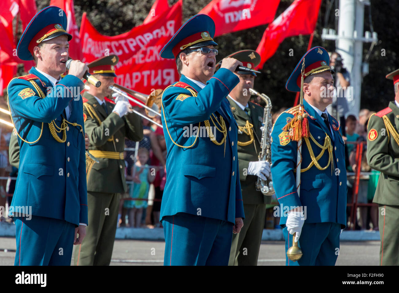 Chanteurs militaires - 25e anniversaire de la République moldave Pridnestrovian PMR, la Transnistrie, la Moldavie soviétique URSS Banque D'Images