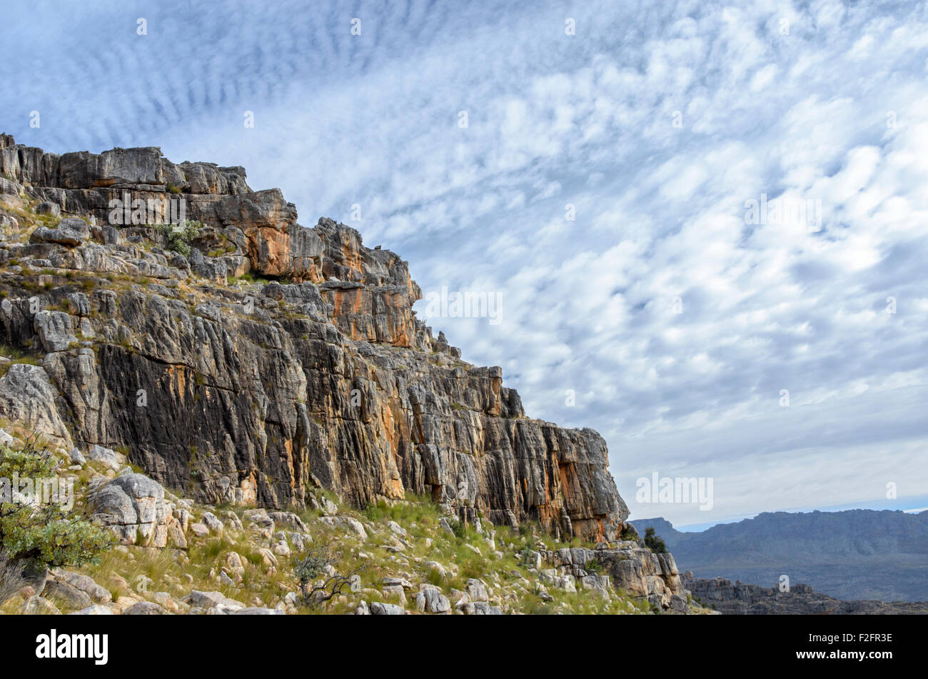 Les formations de nuages et de roche le long du sentier de la croix de Malte dans le Cederberg, Afrique du Sud Banque D'Images