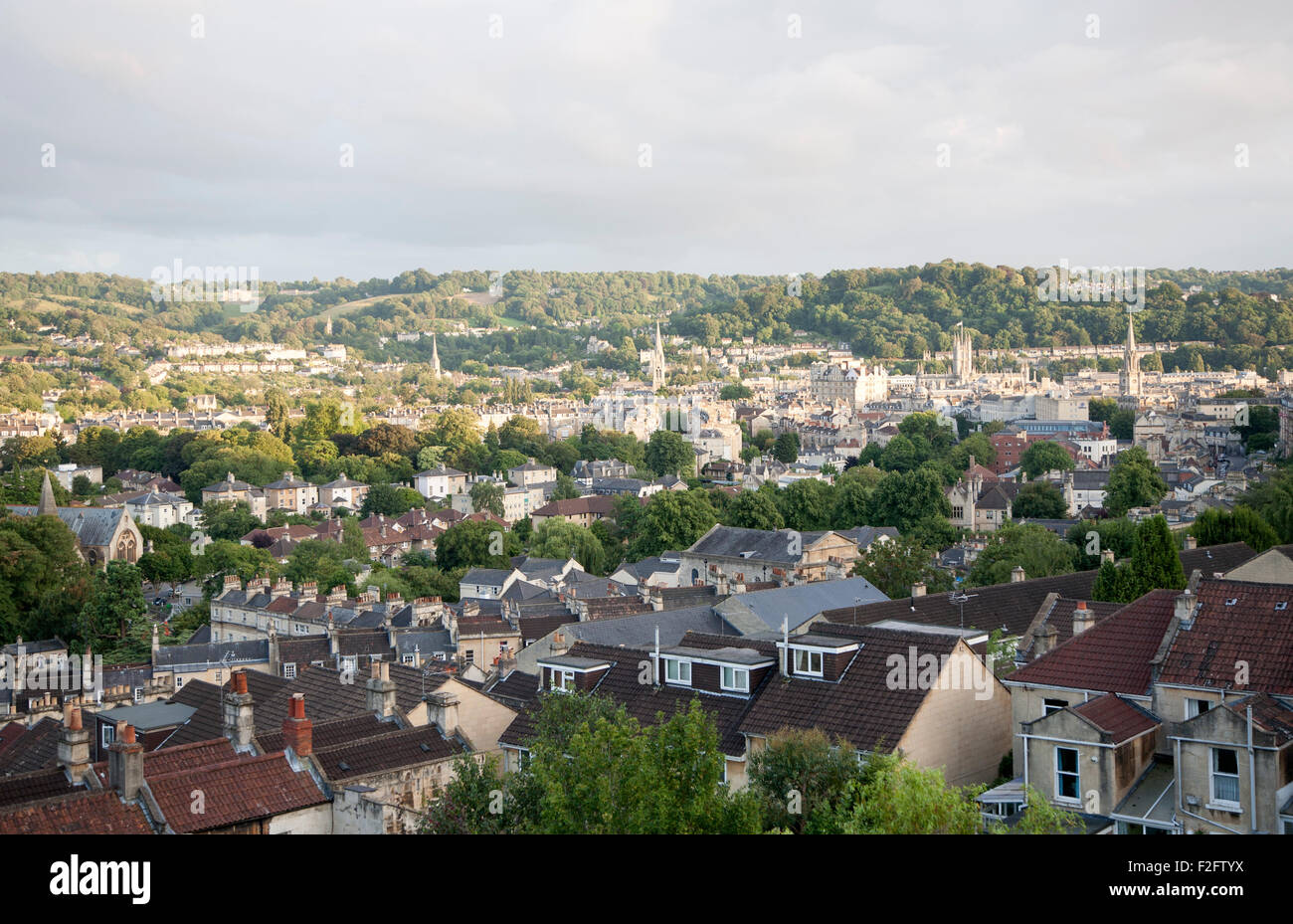 Vue sur le centre-ville de Bath, North East Somerset, England, UK Banque D'Images