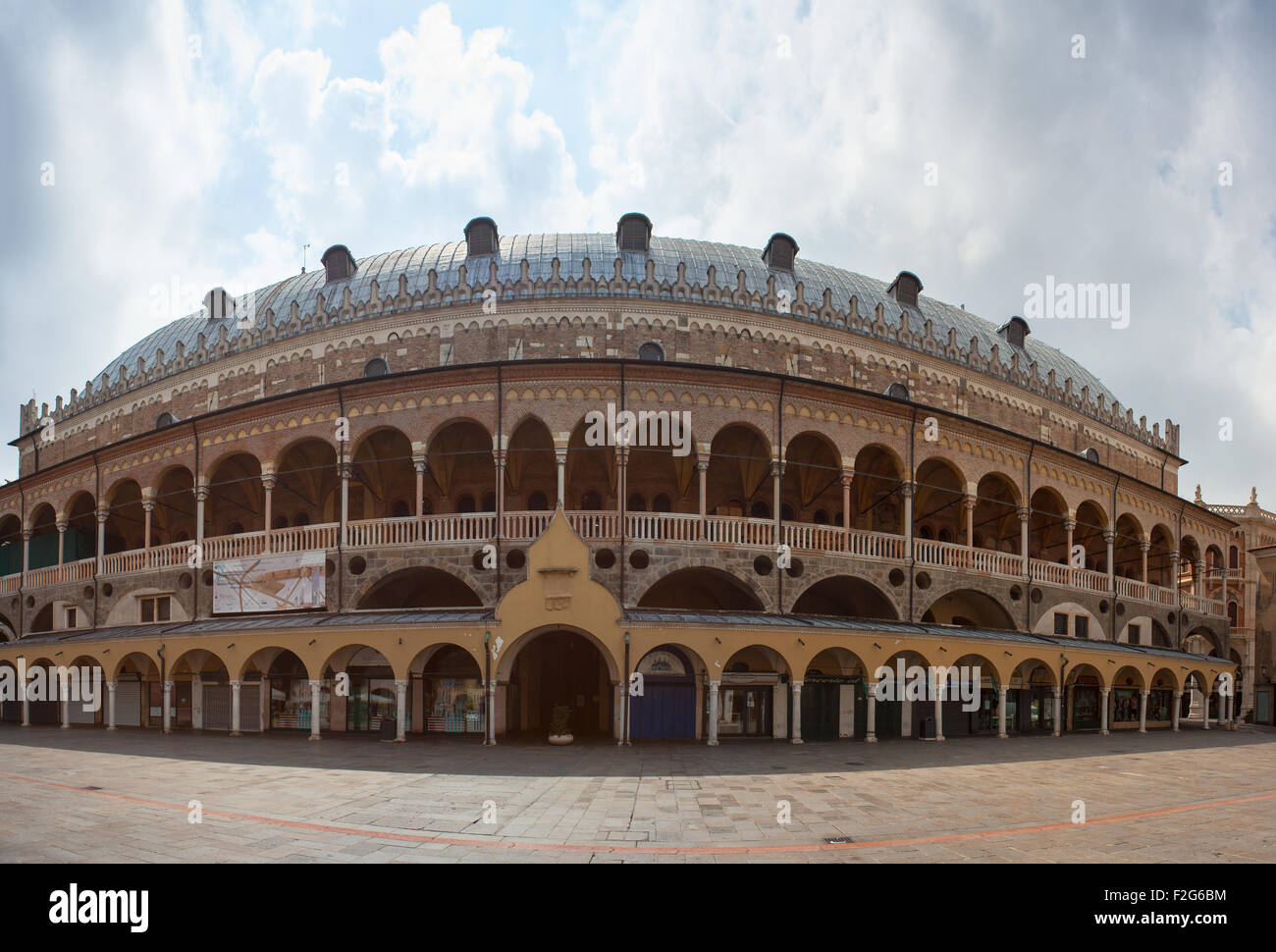 Padoue, Italie - août, 28 : Vue sur le Palazzo della Ragione, le 28 août 2014 Banque D'Images