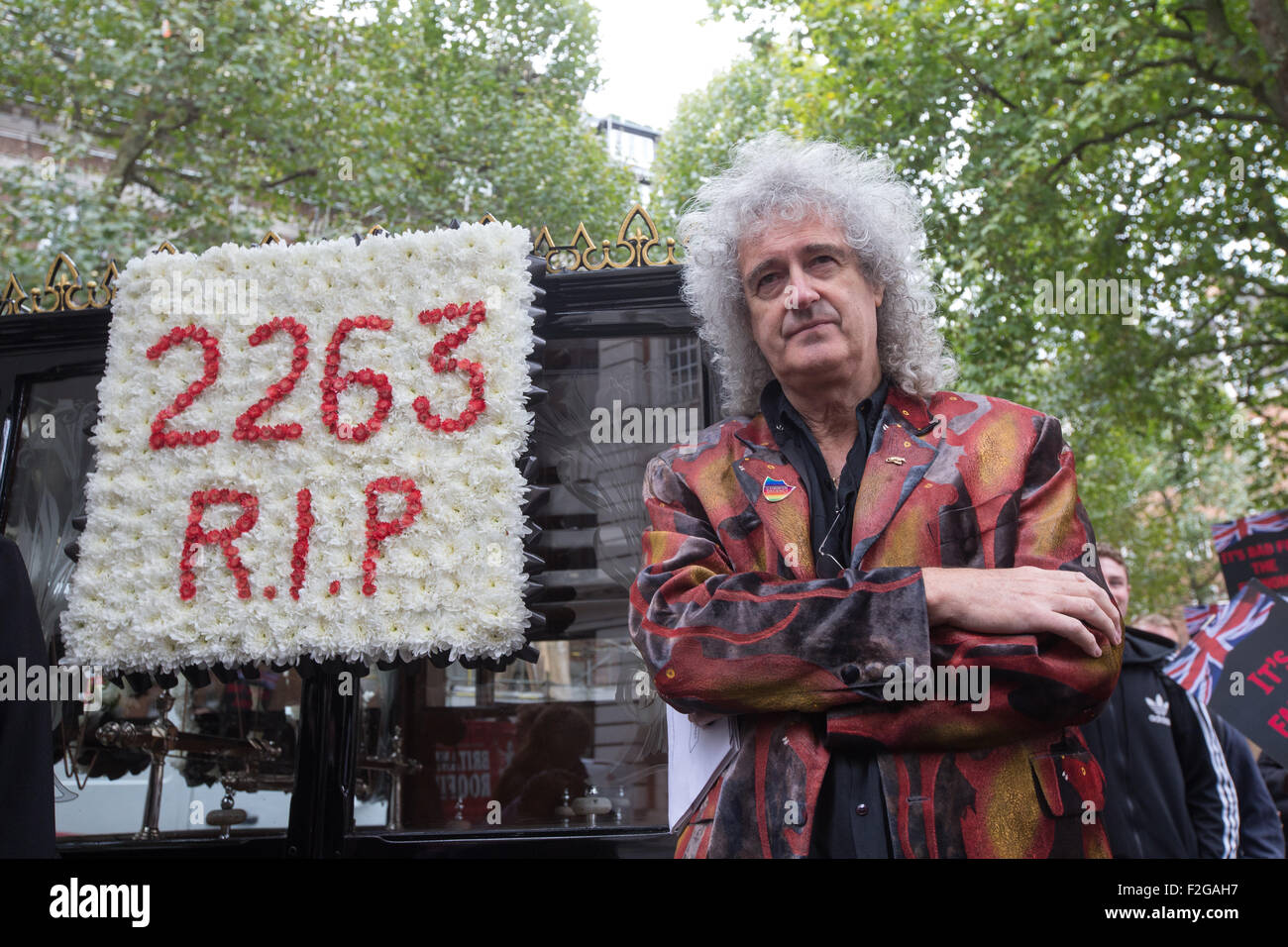 Brian May, guitariste avec le groupe de rock Queen,mène une manifestation contre l'abattage.2263 blaireau blaireaux ont été abattus Banque D'Images