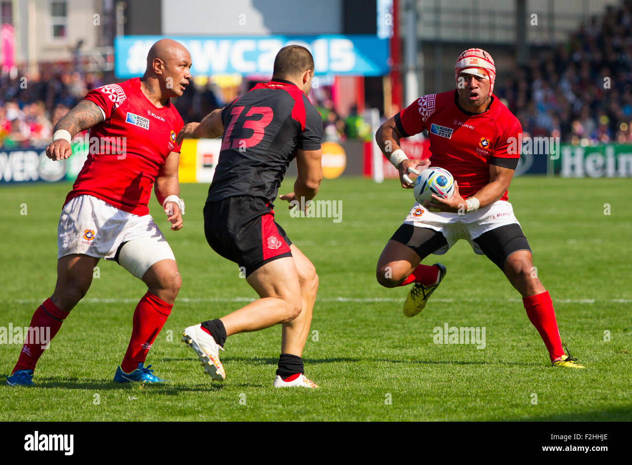 Gloucester, Royaume-Uni. 19 Sep, 2015. Coupe du Monde de Rugby. Les Tonga contre la Géorgie. Siale Piutau des Tonga sur la balle. Credit : Action Plus Sport/Alamy Live News Banque D'Images