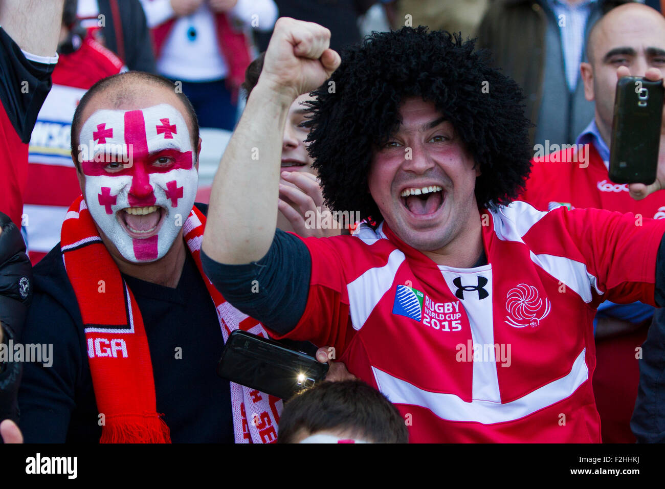 Gloucester, Royaume-Uni. 19 Sep, 2015. Coupe du Monde de Rugby. Les Tonga contre la Géorgie. Les partisans Géorgie fête au coup de sifflet final. Credit : Action Plus Sport/Alamy Live News Banque D'Images