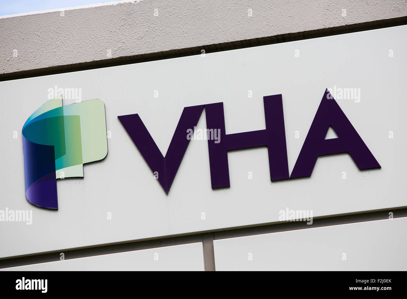 Un logo affiche à l'extérieur du siège de VHA, Inc., la société mère de la Novation et Provista, à Irving, Texas le mois de septembre Banque D'Images