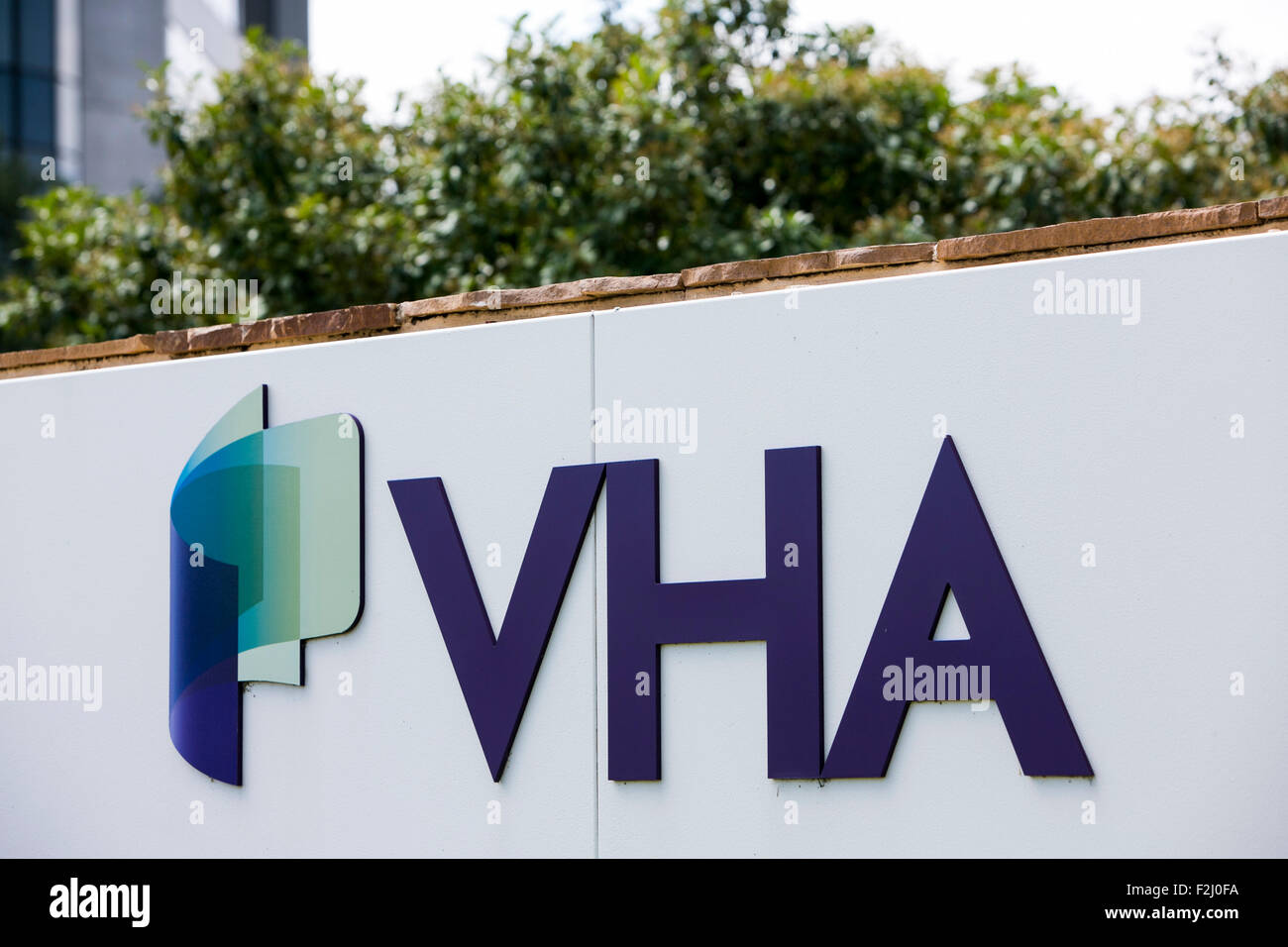 Un logo affiche à l'extérieur du siège de VHA, Inc., la société mère de la Novation et Provista, à Irving, Texas le mois de septembre Banque D'Images