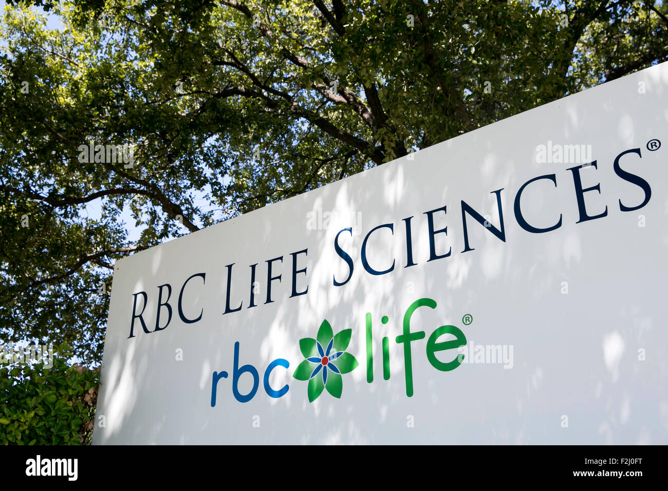 Un logo affiche à l'extérieur du siège de la RBC Life Sciences Inc., à Irving au Texas le 13 septembre 2015. Banque D'Images