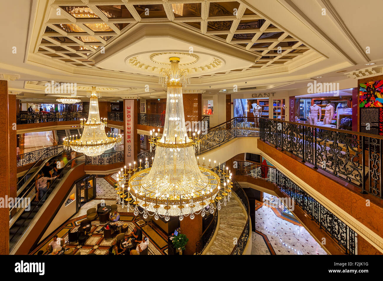 Vue de l'intérieur de centre commercial Metropole à Monte Carlo, Monaco Banque D'Images, Photo