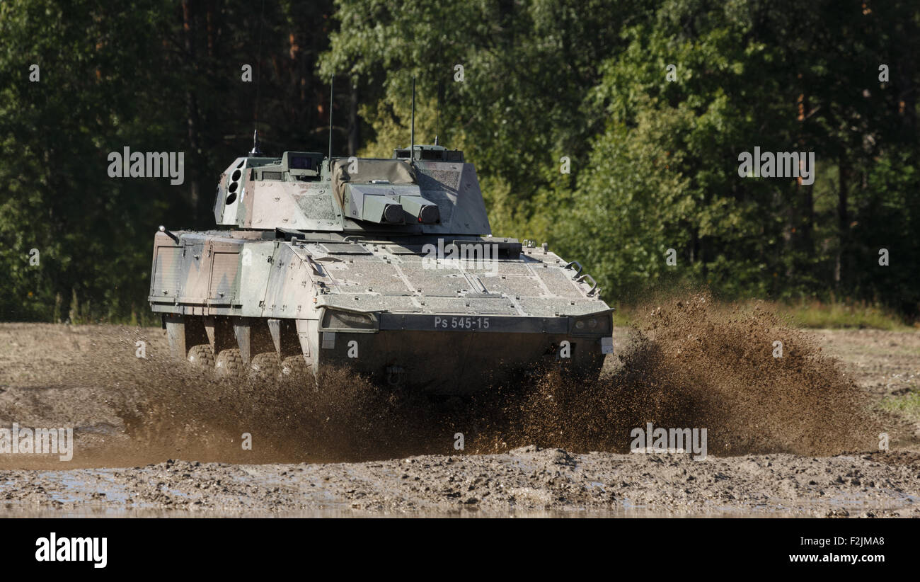 Patria XA-361 AMOS est un véhicule de combat d'infanterie novatrices pour l'appui-feu avec un mortier de 120 mm capable de 'salvos'. Banque D'Images