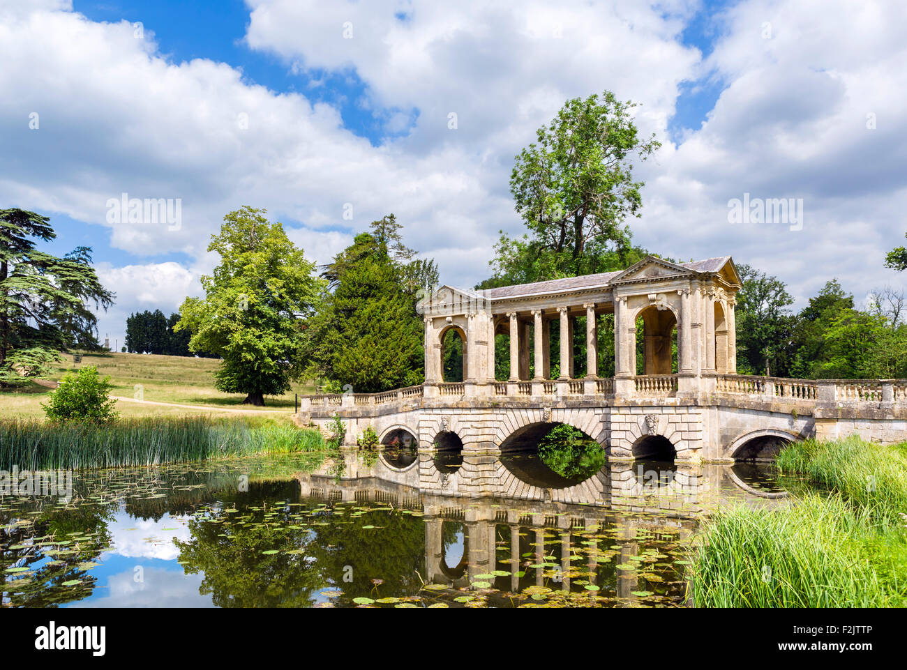 Le pont palladien, Stowe paysage de jardins, Stowe House, dans le Buckinghamshire, Angleterre, RU Banque D'Images