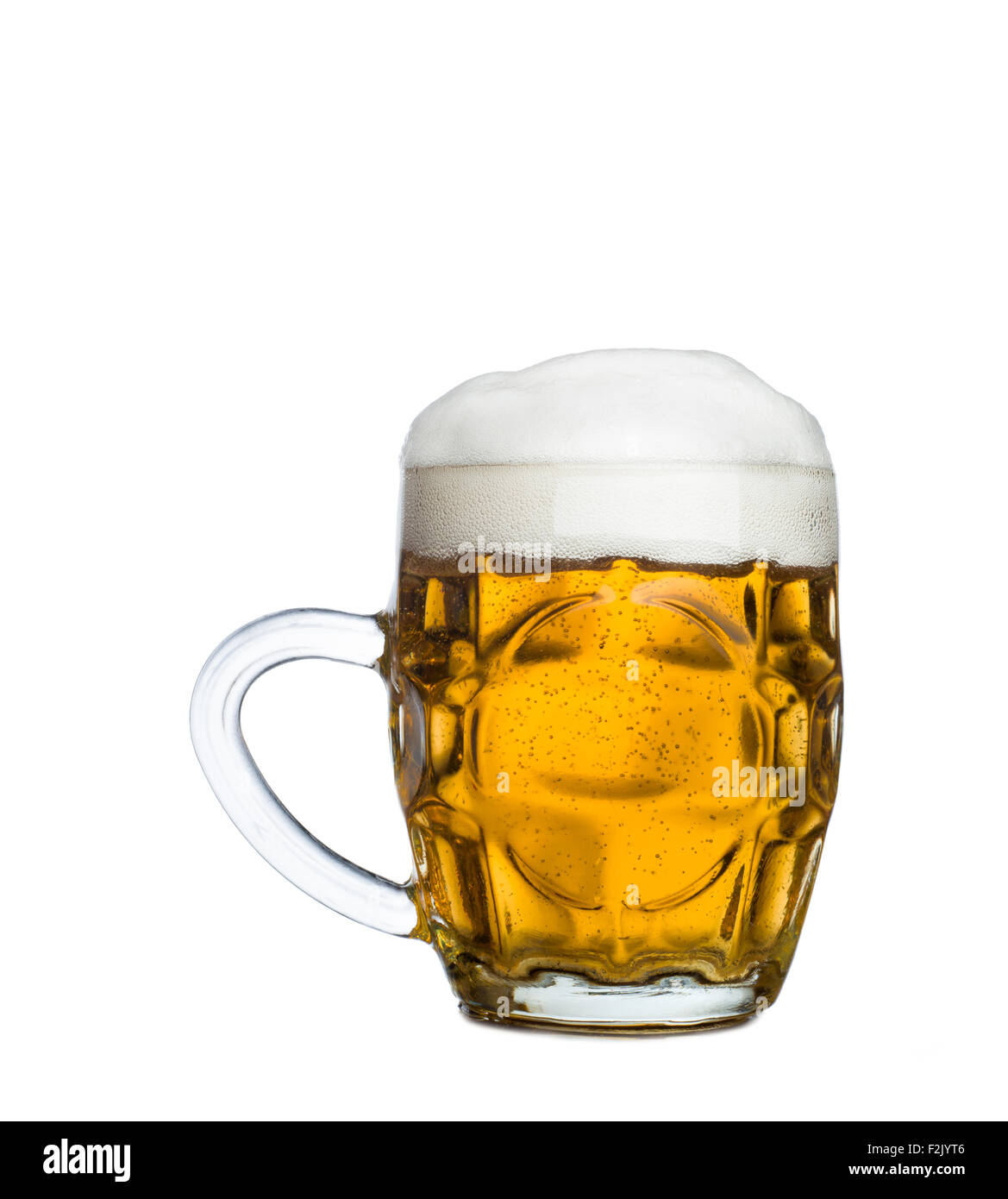Frosty verre de bière légère isolé sur fond blanc Banque D'Images