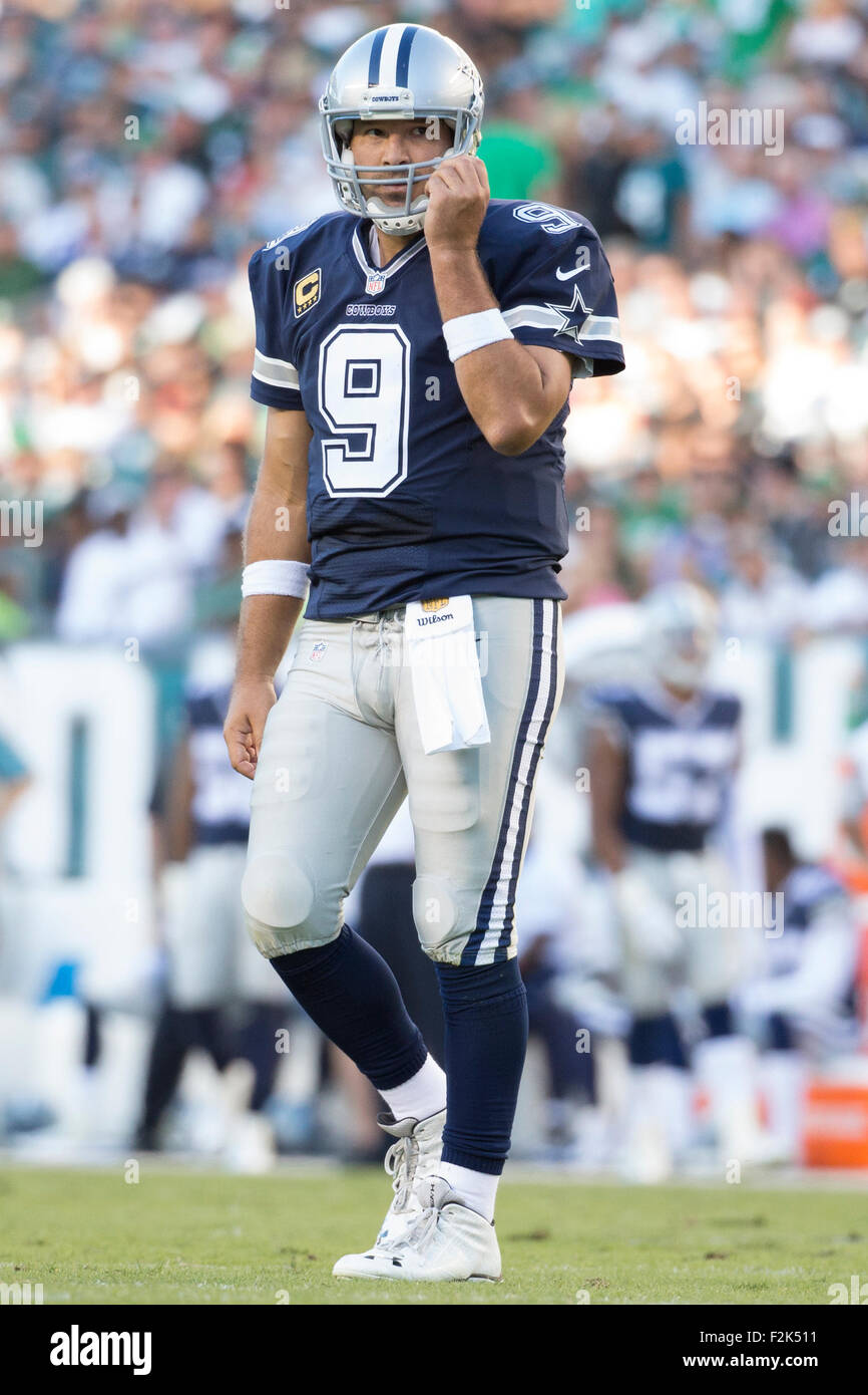 20 septembre 2015 : Dallas Cowboys quarterback Tony Romo (9) au cours de la NFL match entre les Dallas Cowboys et les Philadelphia Eagles au Lincoln Financial Field à Philadelphie, Pennsylvanie. Les Cowboys de Dallas a gagné 20-10. Christopher Szagola/CSM Banque D'Images