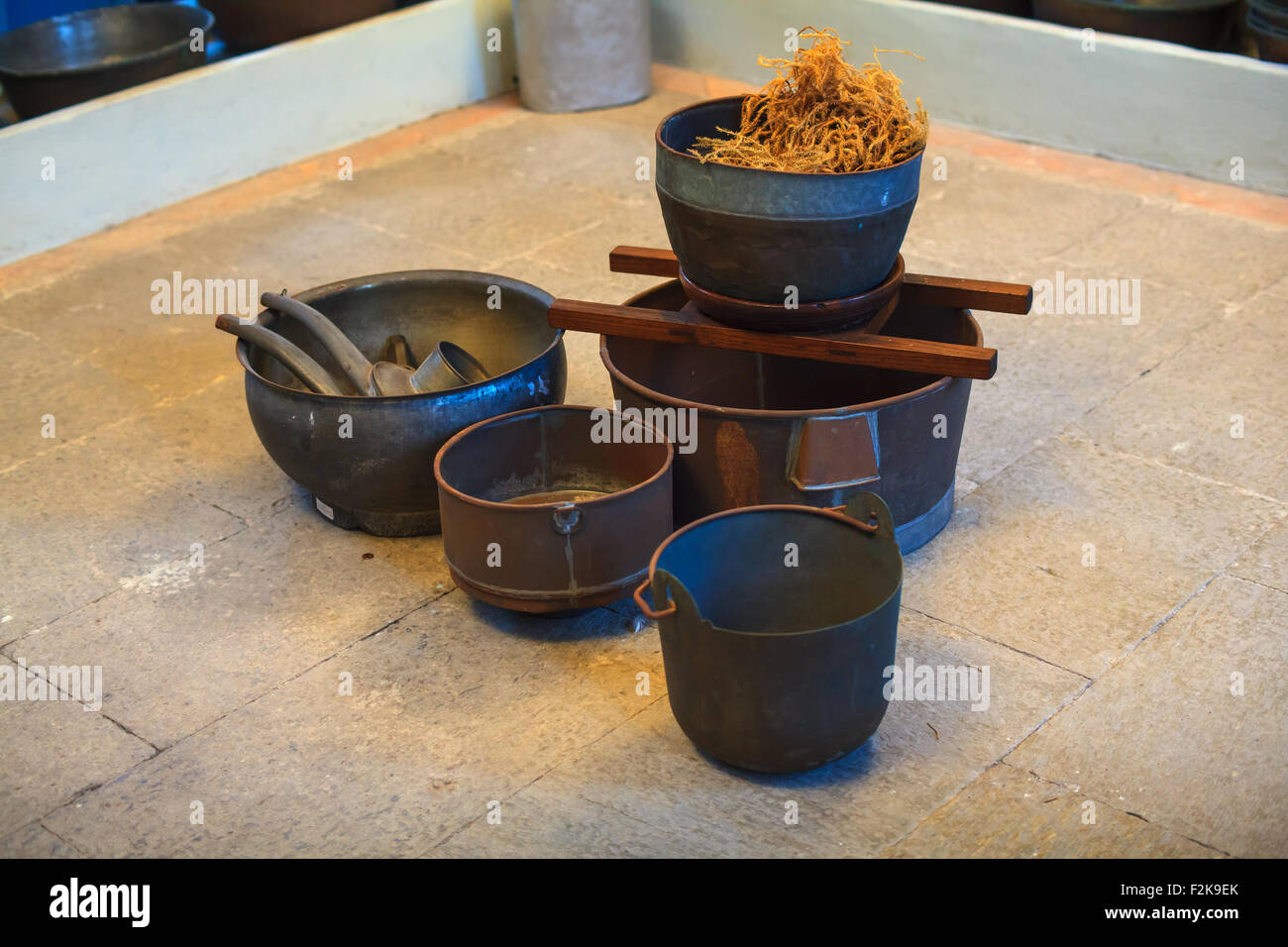 Lugano, ITALIE - Mai 15 : Vue d'anciens outils propres à faire du fromage italien, utilisé par les anciens fromager le 15 mai, 2015 Banque D'Images