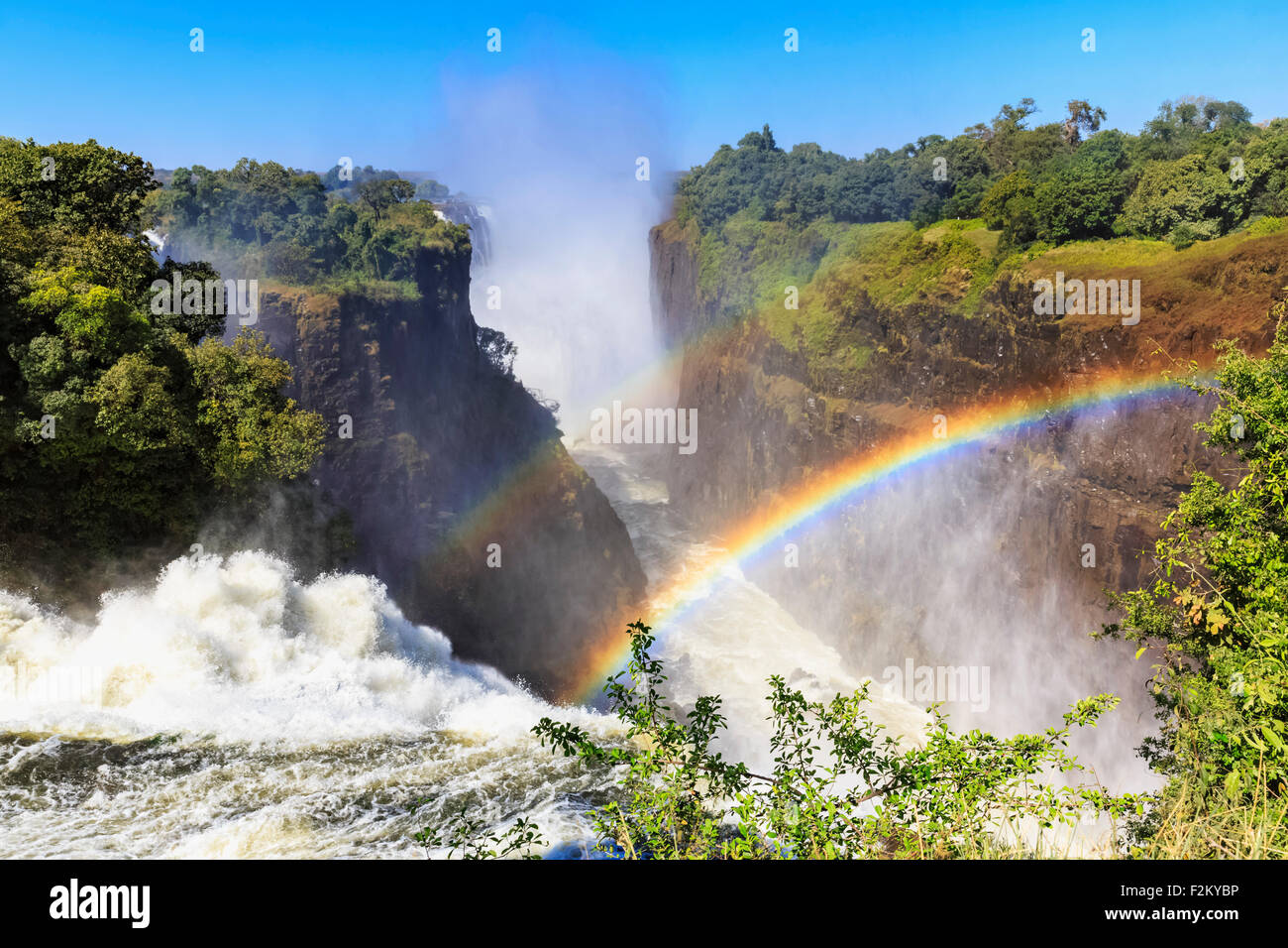 L'Afrique du Sud, le Zimbabwe, les chutes Victoria, Devil's Cataract avec rainbow Banque D'Images