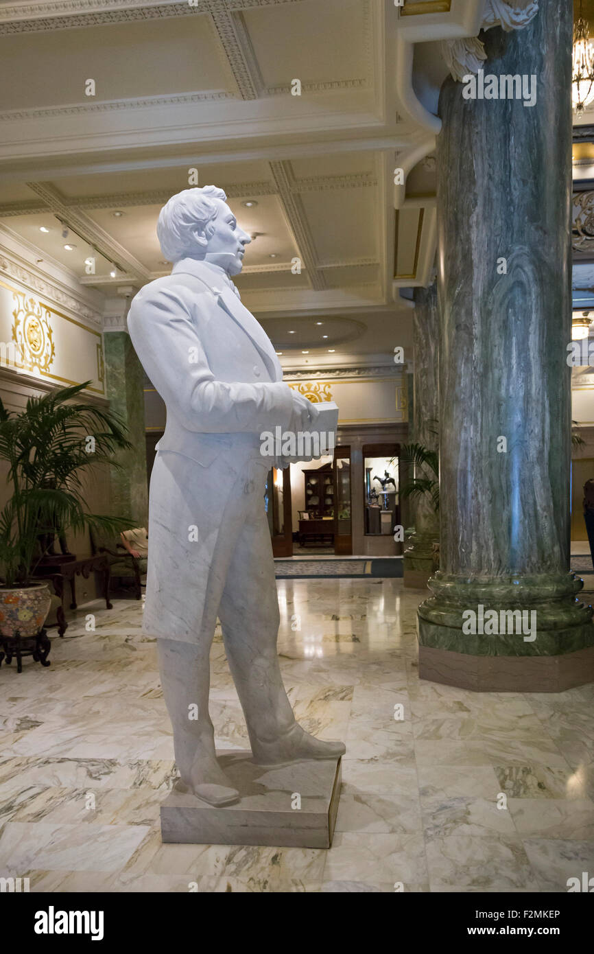 Salt Lake City, Utah - une statue de Joseph Smith, le fondateur du mormonisme dans le Joseph Smith Memorial Building à Temple Square Banque D'Images