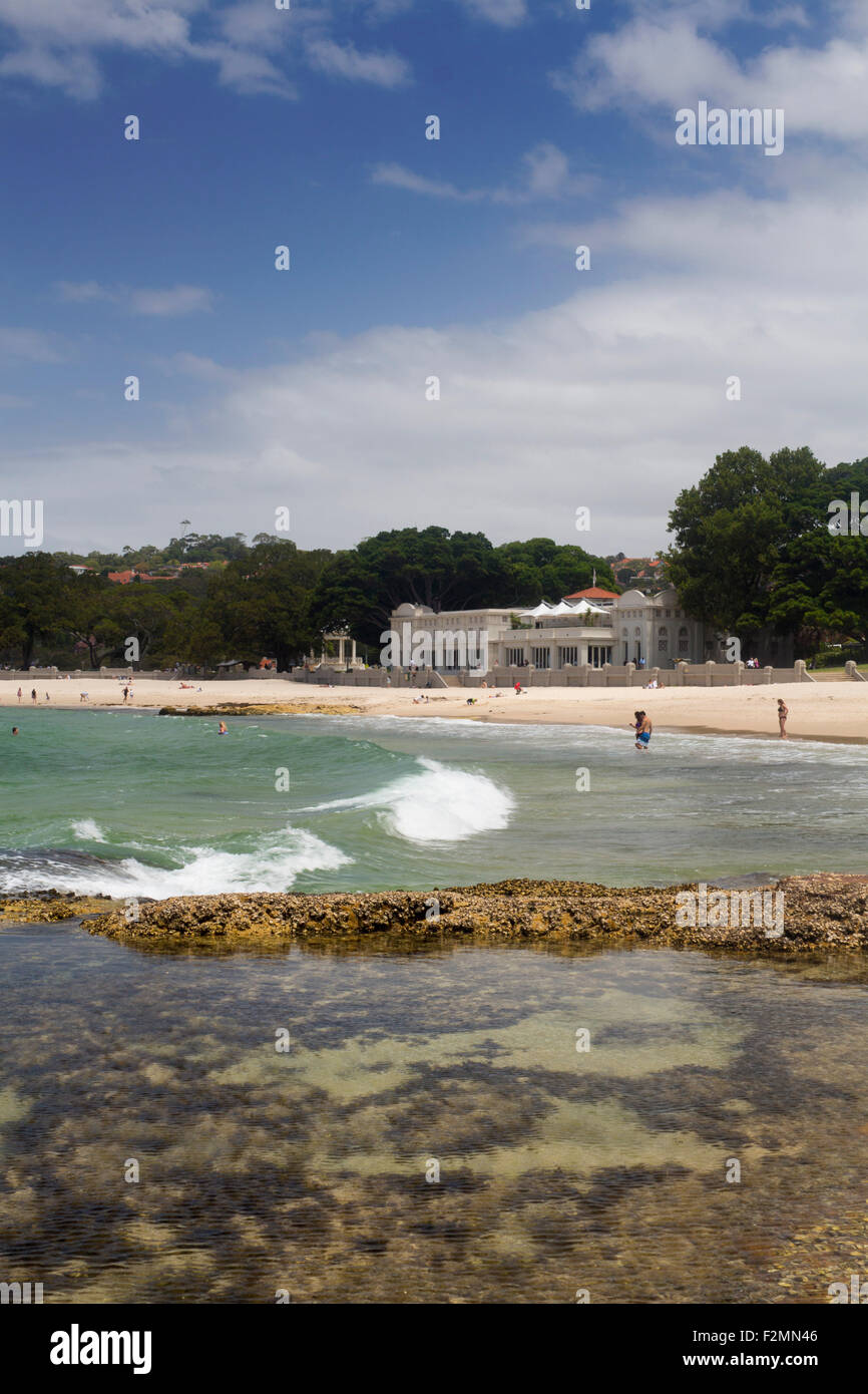 Balmoral Beach et baigneurs Pavilion Le Port de Sydney , Australie Banque D'Images