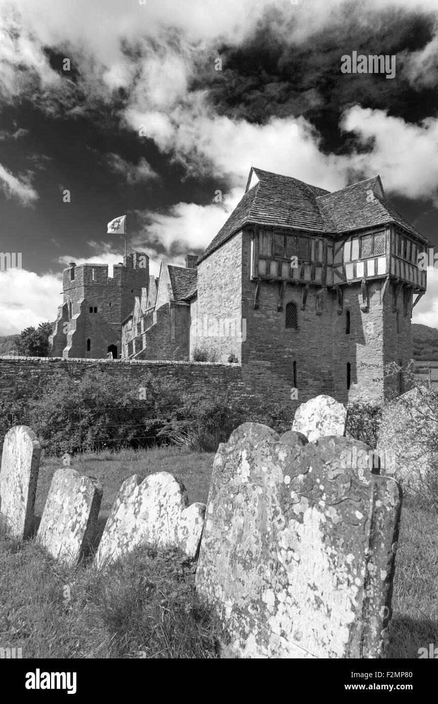 Stokesay Castle en monochrome, Shropshire, England, UK Banque D'Images