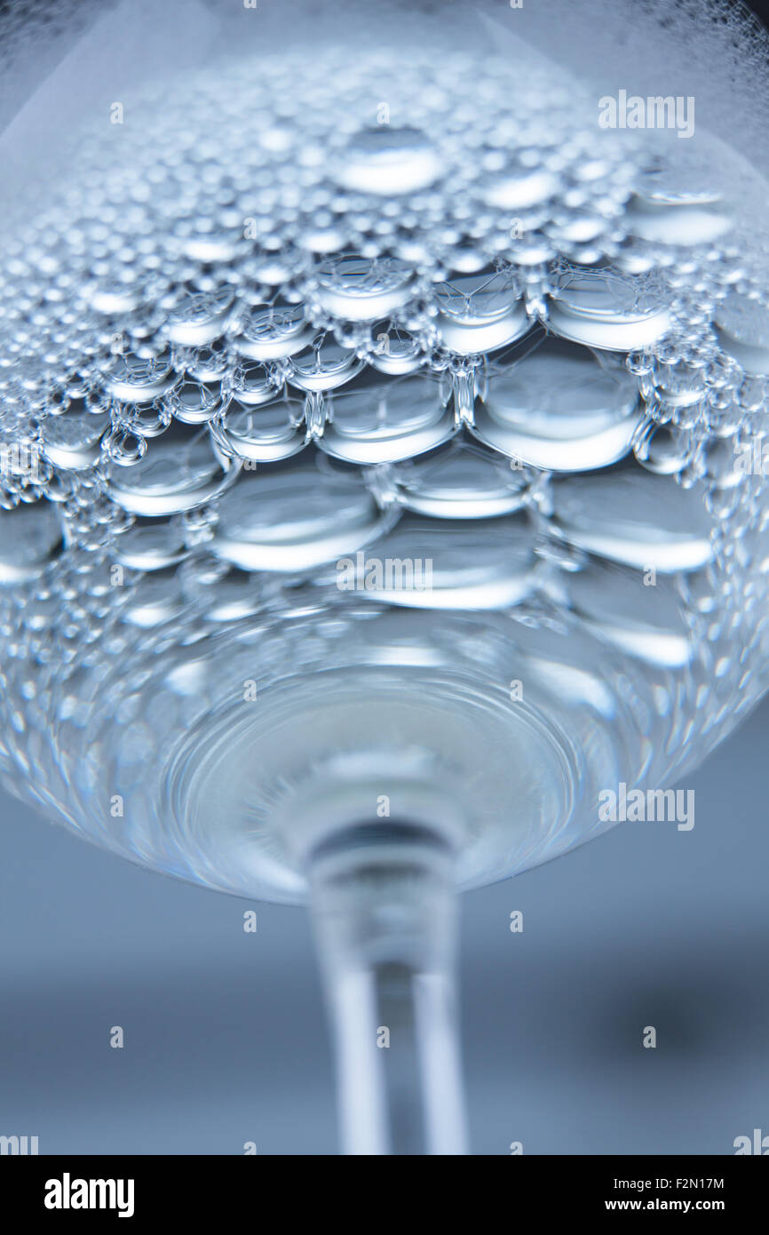 Bulles dans le verre à l'extrême closeup Banque D'Images