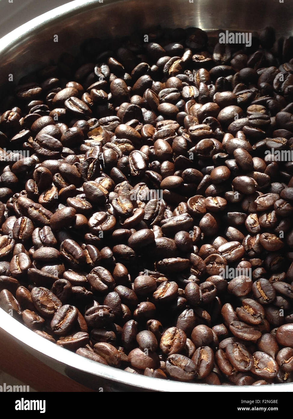 Close up of roasted Coffee beans - Image de stock capturée avec un smartphone