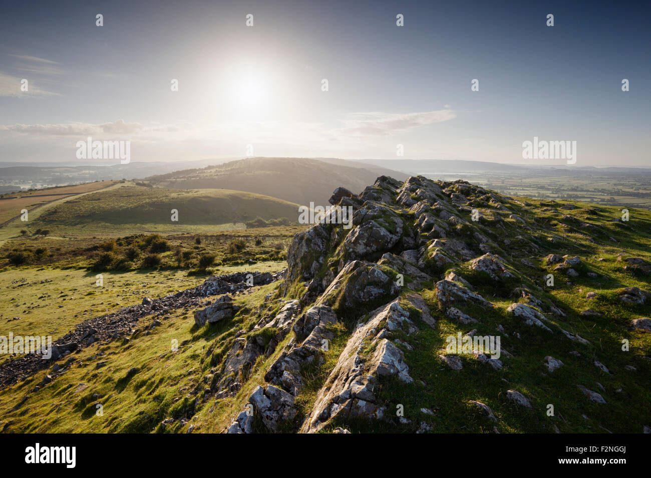 Vue depuis le sommet du pic de Crook sur les collines de Mendip. Le Somerset. UK. Banque D'Images