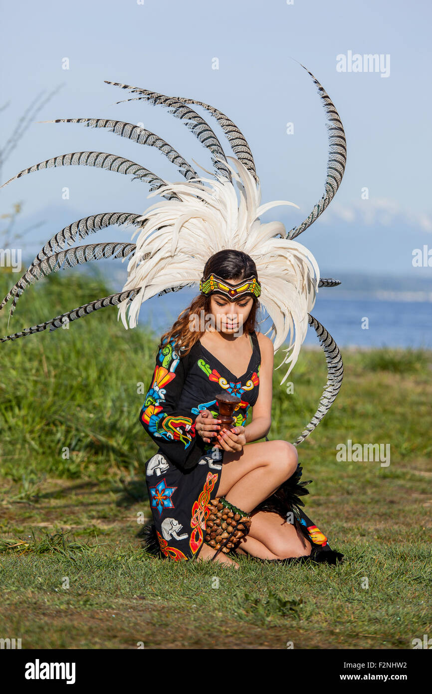 Native American Woman in traditional cérémonie d'coiffure Banque D'Images