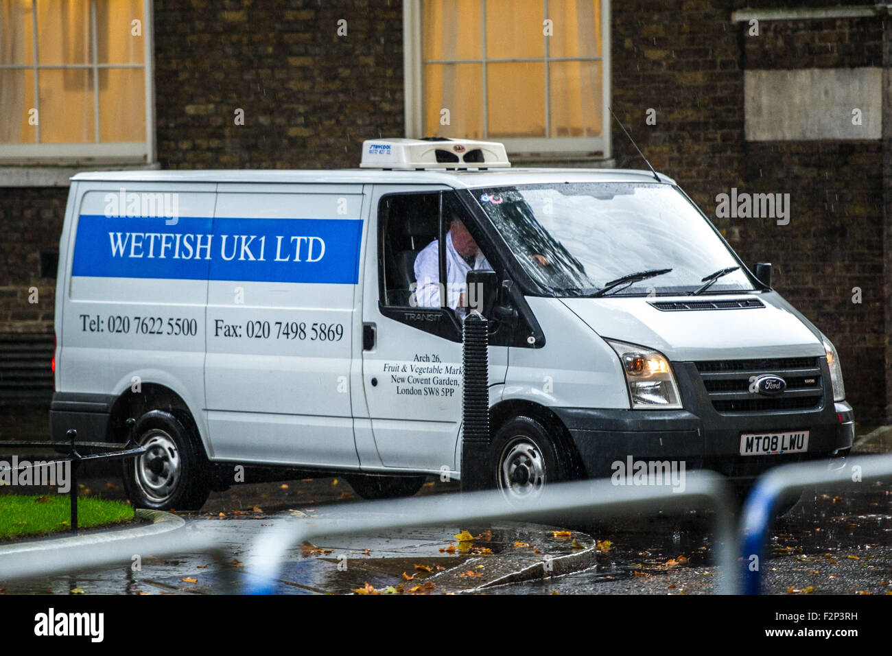 Londres, Royaume-Uni. 22 Septembre, 2015. Comme l'affaire des "piggate continue un van offre poisson à Downing Street. Credit : Pete Maclaine/Alamy Live News Banque D'Images