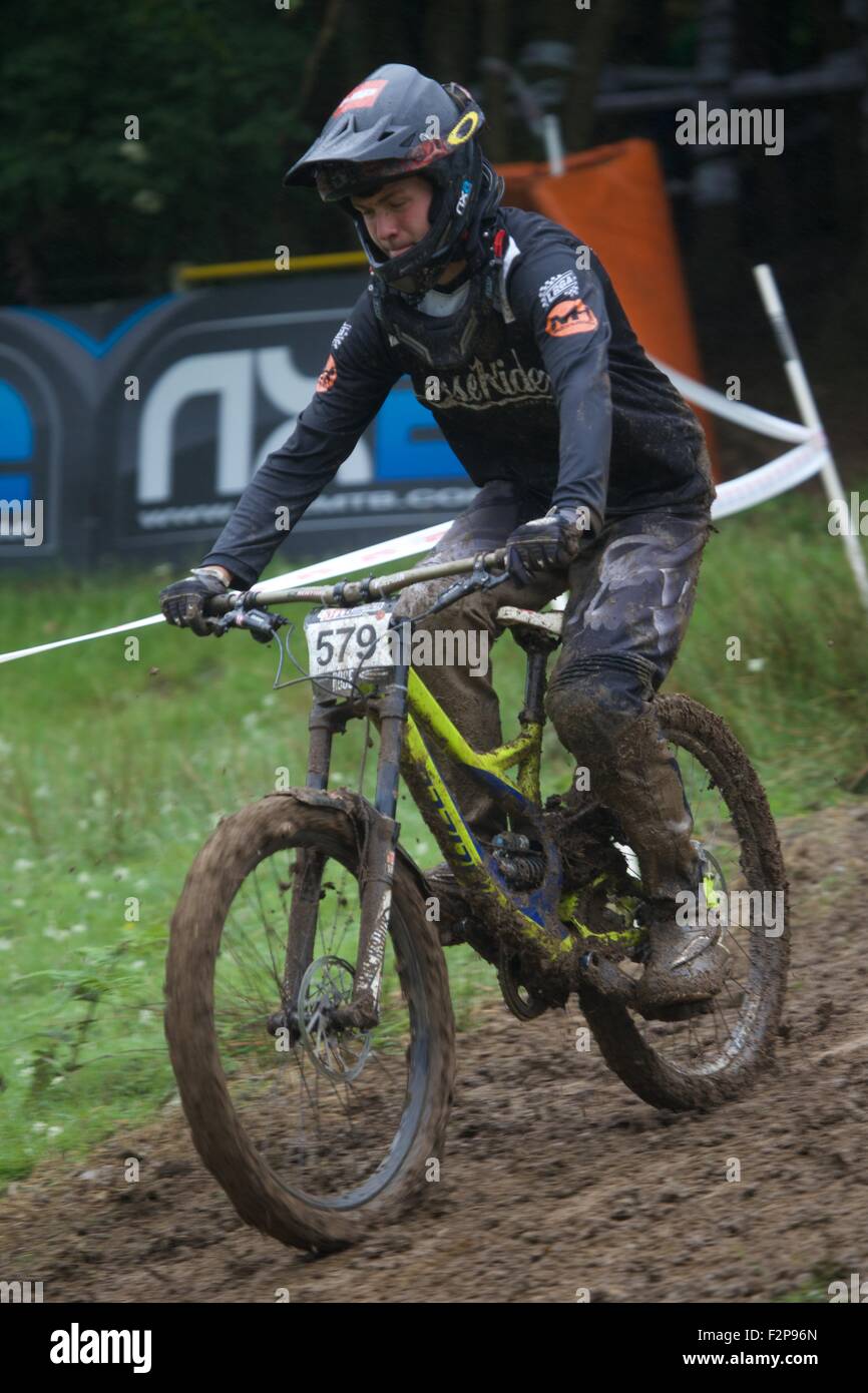 La série de descente VTT Extreme Sports Bala Galles Athlètes Dimanche 2015 Banque D'Images